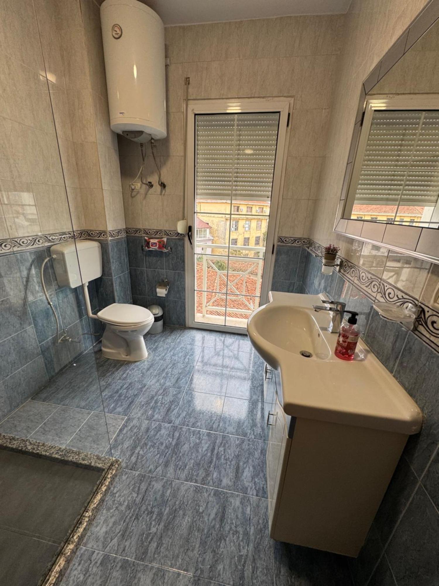 Pedestrian Street Center Apartment Szkodra Zewnętrze zdjęcie